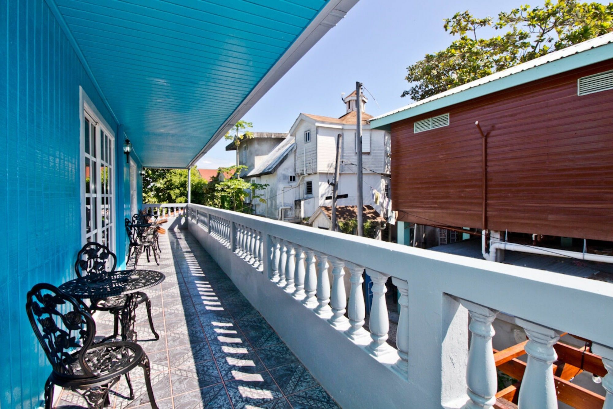 Sandbar Beachfront Hostel & Restaurant San Pedro  Exterior foto